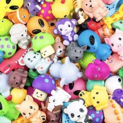 Assorted 2″–3″ mini rubber toys featuring animals, mushrooms, and aliens in a 400-piece mix