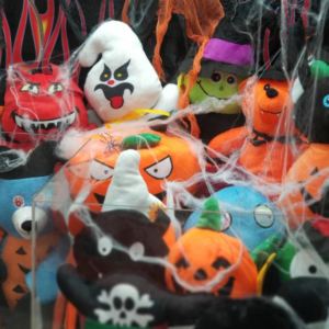 Halloween jumbo plush mix