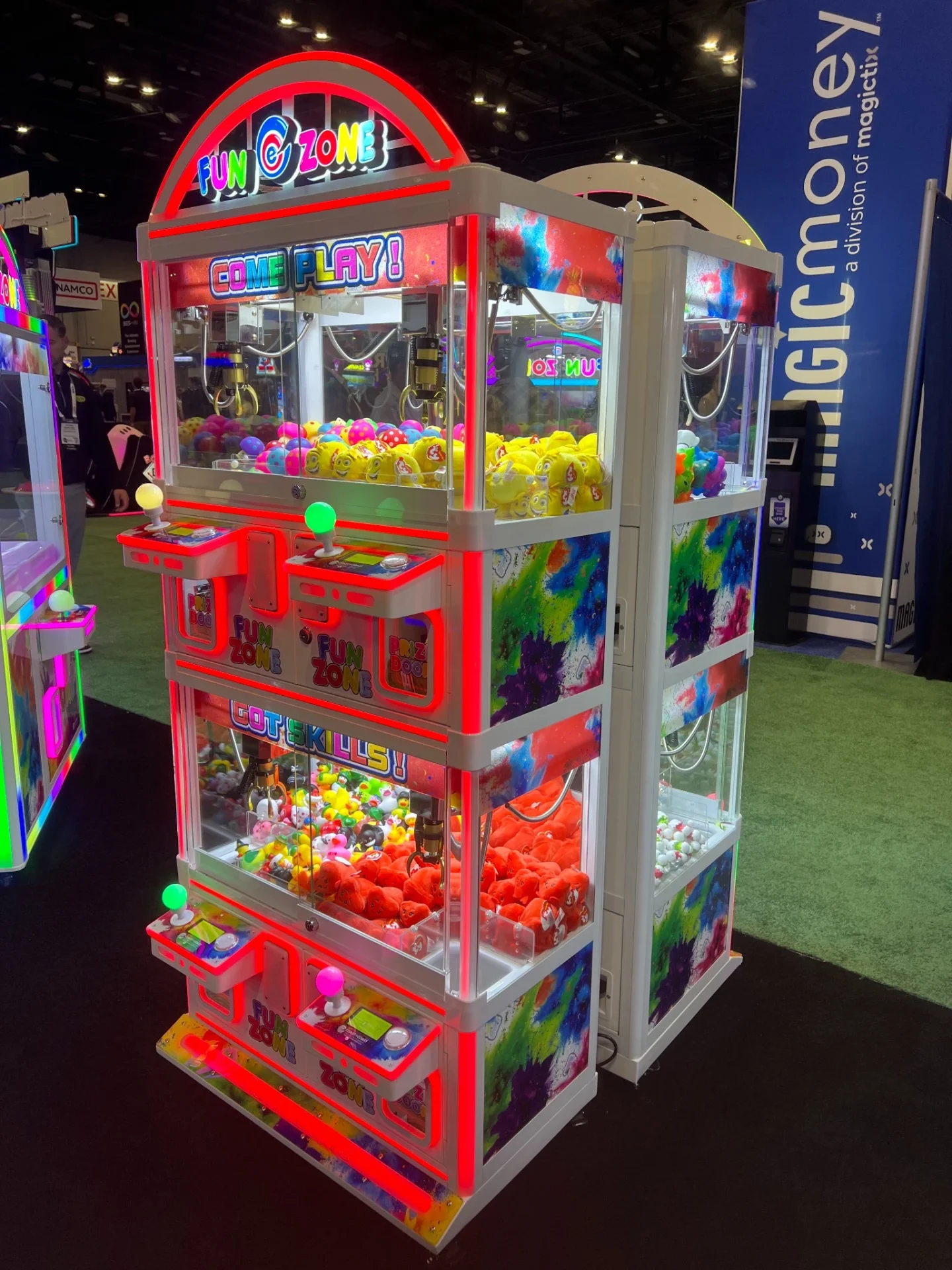 Fun Zone Quatro mini crane at IAAPA 2025